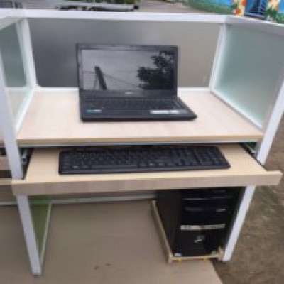 bàn máy tính
