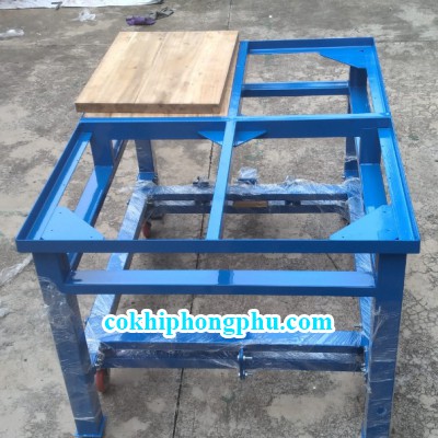 Bàn sắt sơn tĩnh điện